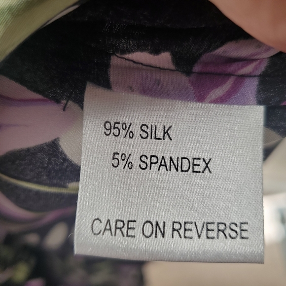 St John || Black and Purple Floral Silk Button Down - Picture 10 of 10